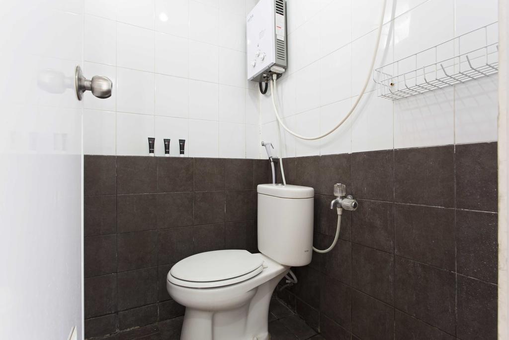 Reddoorz Apartment @ Green Pramuka Jakarta Ngoại thất bức ảnh